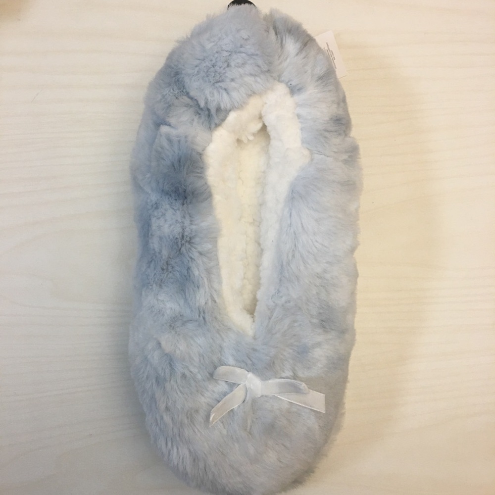 NWT Blue Fuzzy Slippers